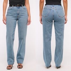 Abercrombie & Fitch Curve Love Ultra High Rise 90s Straight Jean | Size 32